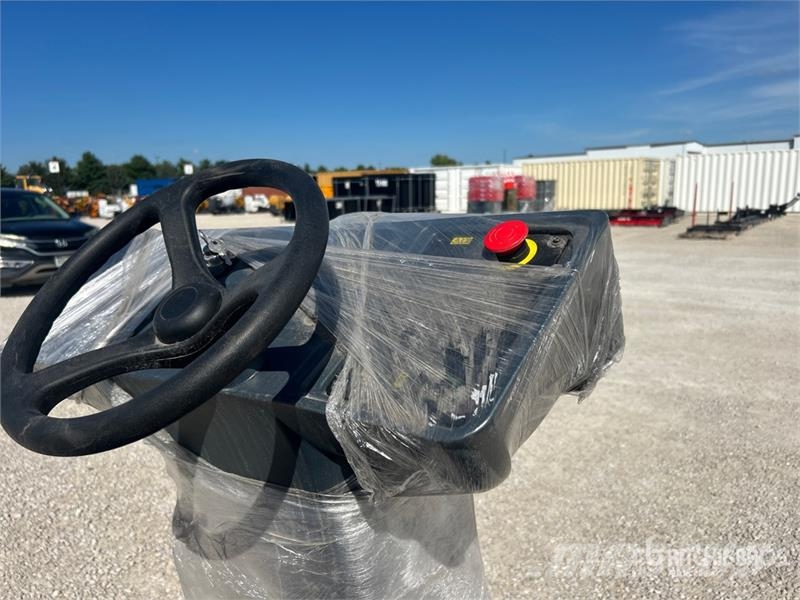 Nilfisk Liberty SC60 X71D Ride-On Electric Floor Scrubber 其他拖车