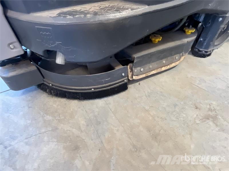 Nilfisk Liberty SC60 X71D Ride-On Electric Floor Scrubber Další přívěsné vozíky