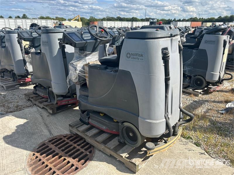 Nilfisk Liberty SC60 X71D Ride-On Electric Floor Scrubber 其他拖车