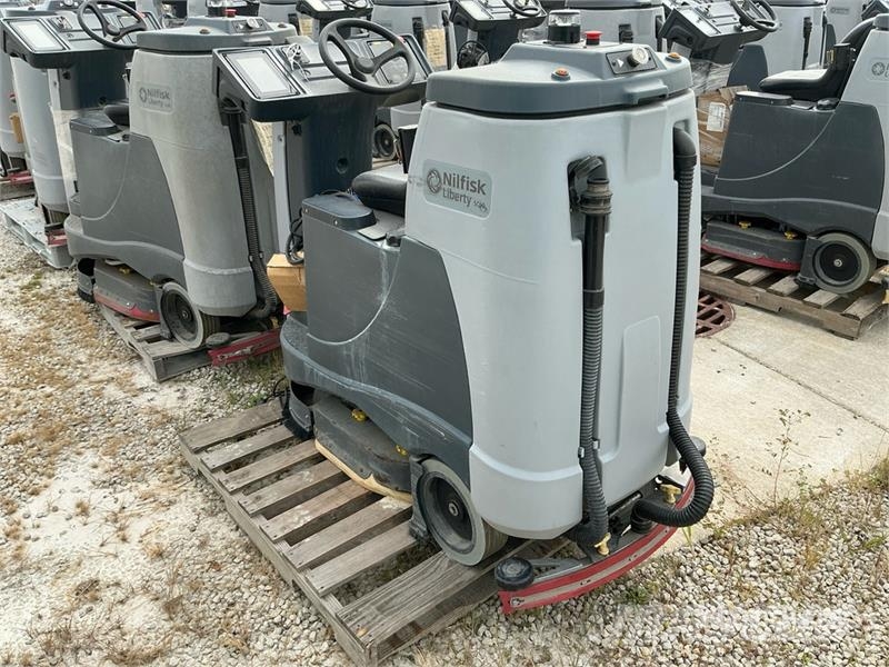 Nilfisk Liberty SC60 X71D Ride-On Electric Floor Scrubber Ostale prikolice