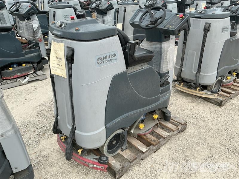 Nilfisk Liberty SC60 X71D Ride-On Electric Floor Scrubber Andre Landbrukshengere