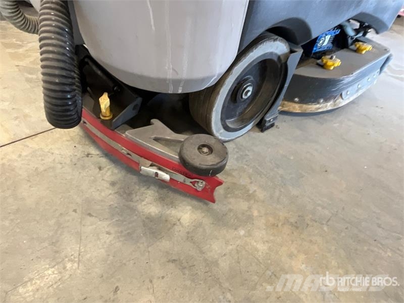 Nilfisk Liberty SC60 X71D Ride-On Electric Floor Scrubber Další přívěsné vozíky