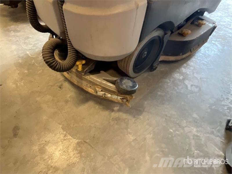Nilfisk Liberty SC60 X71D Ride-On Electric Floor Scrubber Ostale prikolice