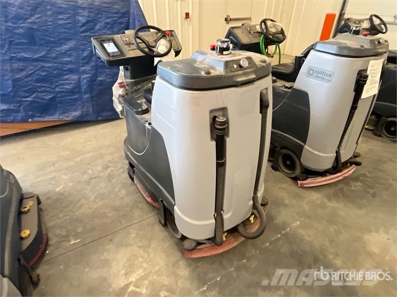Nilfisk Liberty SC60 X71D Ride-On Electric Floor Scrubber Další přívěsné vozíky