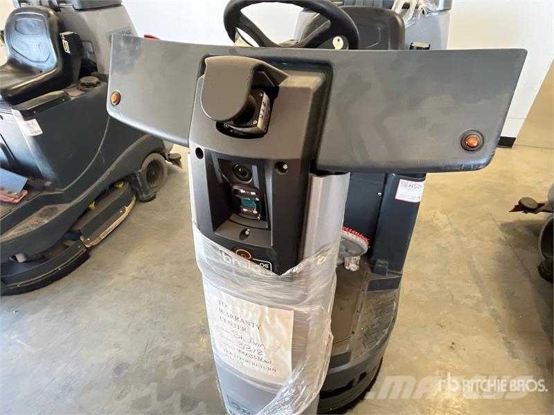 Nilfisk Liberty SC60 X71D Ride-On Electric Floor Scrubber Další přívěsné vozíky