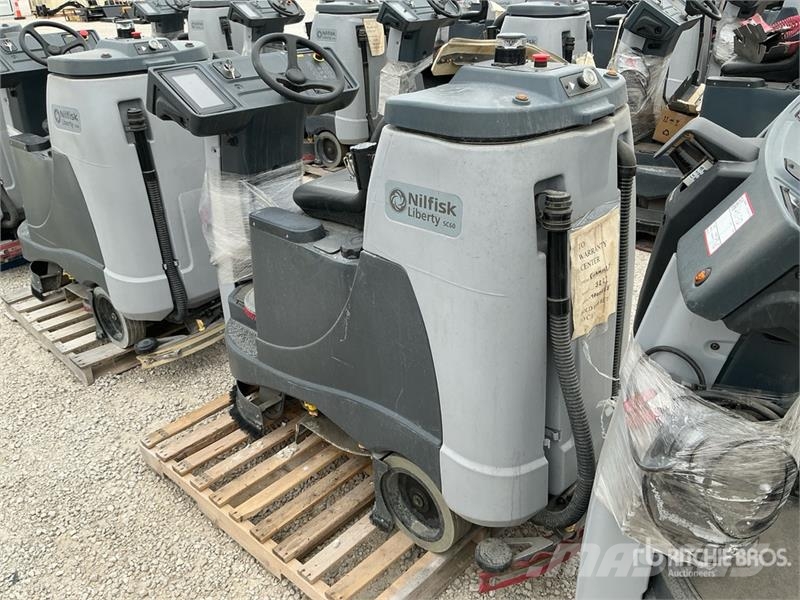 Nilfisk Liberty SC60 X71D Ride-On Electric Floor Scrubber Ostale prikolice