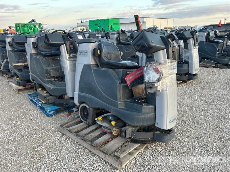 Nilfisk Liberty SC60 X71D Ride-On Electric Floor Scrubber Muud haagised