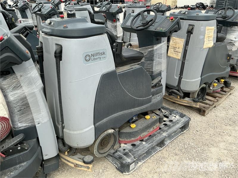 Nilfisk Liberty SC60 X71D Ride-On Electric Floor Scrubber Ostale prikolice