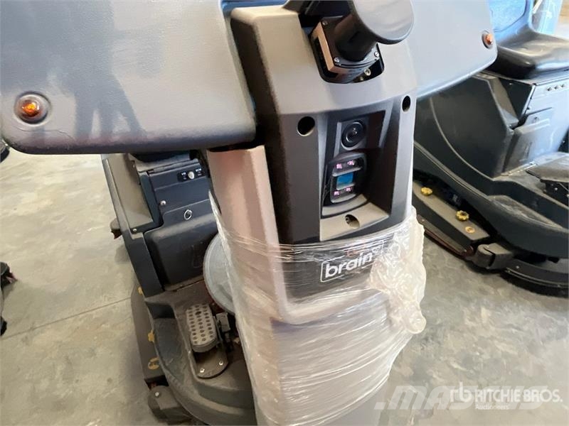Nilfisk Liberty SC60 X71D Ride-On Electric Floor Scrubber Další přívěsné vozíky