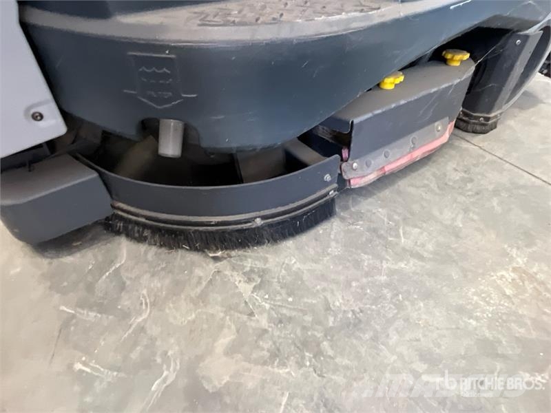 Nilfisk Liberty SC60 X71D Ride-On Electric Floor Scrubber Další přívěsné vozíky