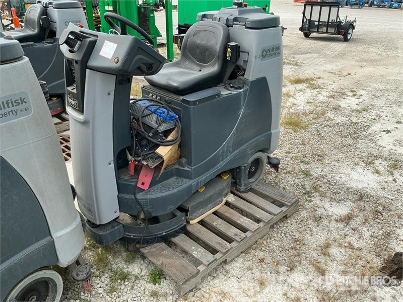 Nilfisk SC60 Ride-On Electric Floor Scrubber Інші причепи