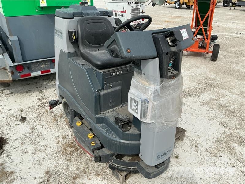 Nilfisk SC60 Ride-On Electric Floor Scrubber Інші причепи