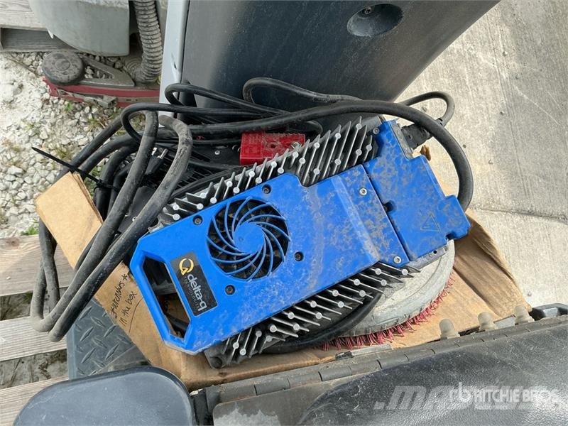 Nilfisk SC60 Ride-On Electric Floor Scrubber Інші причепи