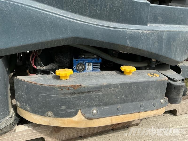 Nilfisk SC60 Ride-On Electric Floor Scrubber Інші причепи