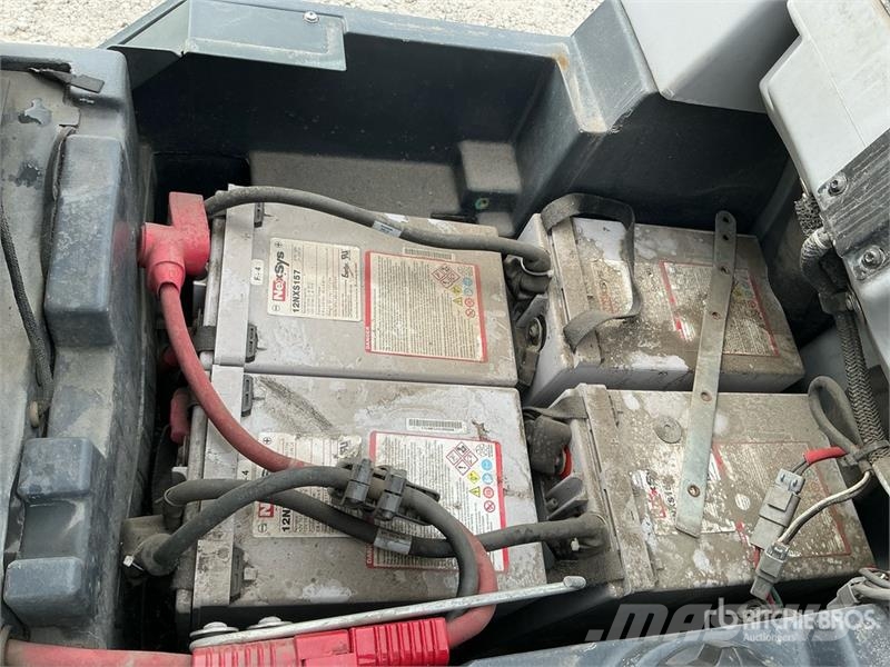 Nilfisk SC60 Ride-On Electric Floor Scrubber Weitere Anhänger