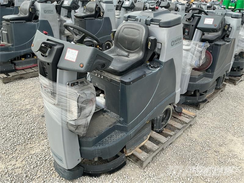 Nilfisk SC60 Ride-On Electric Floor Scrubber Weitere Anhänger