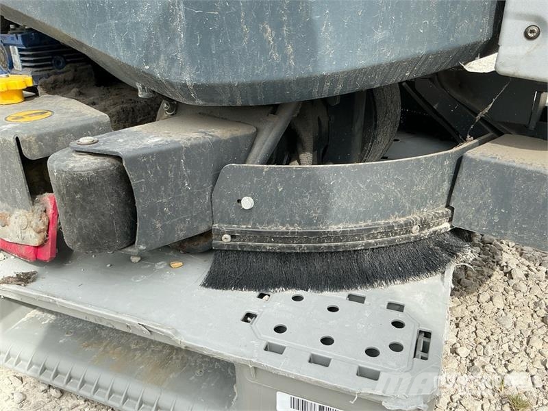 Nilfisk SC60 Ride-On Electric Floor Scrubber Інші причепи