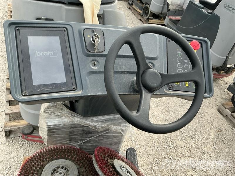 Nilfisk SC60 Ride-On Electric Floor Scrubber Інші причепи