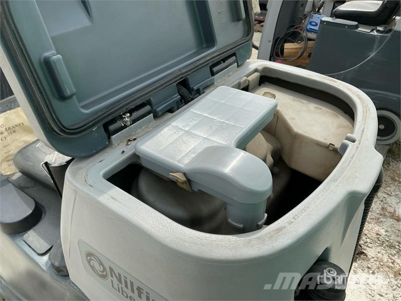 Nilfisk SC60 Ride-On Electric Floor Scrubber Інші причепи