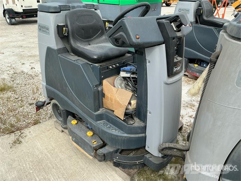 Nilfisk SC60 Ride-On Electric Floor Scrubber Інші причепи