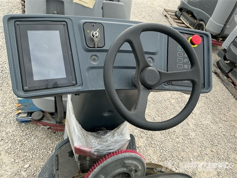 Nilfisk SC60 Ride-On Electric Floor Scrubber Muut perävaunut