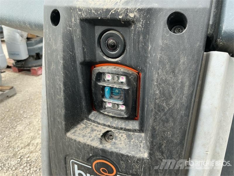 Nilfisk SC60 Ride-On Electric Floor Scrubber Muut perävaunut