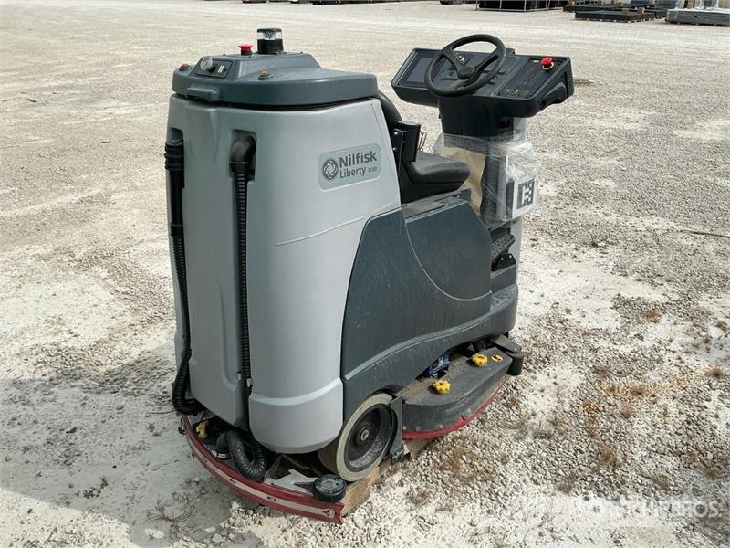 Nilfisk SC60 Ride-On Electric Floor Scrubber Інші причепи