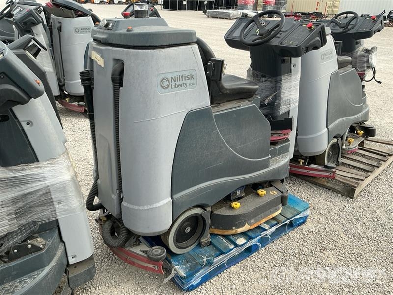 Nilfisk SC60 Ride-On Floor Scrubber Weitere Anhänger