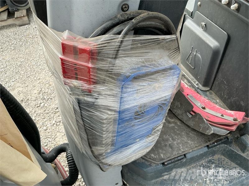 Nilfisk SC60 Ride-On Floor Scrubber Weitere Anhänger