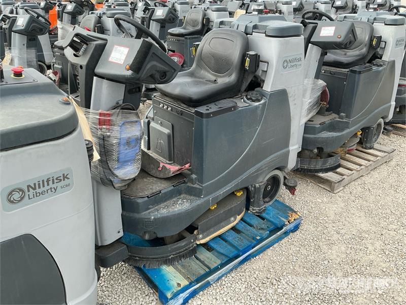 Nilfisk SC60 Ride-On Floor Scrubber Weitere Anhänger