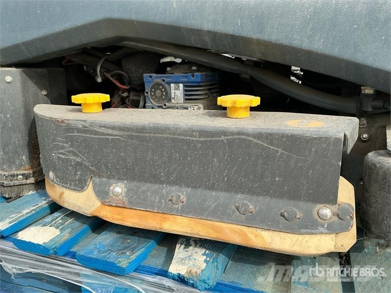 Nilfisk SC60 Ride-On Floor Scrubber Weitere Anhänger