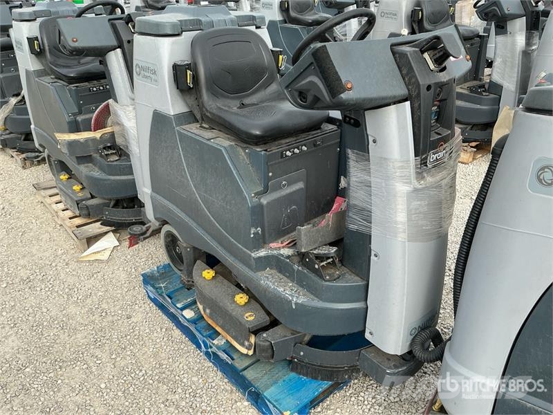 Nilfisk SC60 Ride-On Floor Scrubber Weitere Anhänger