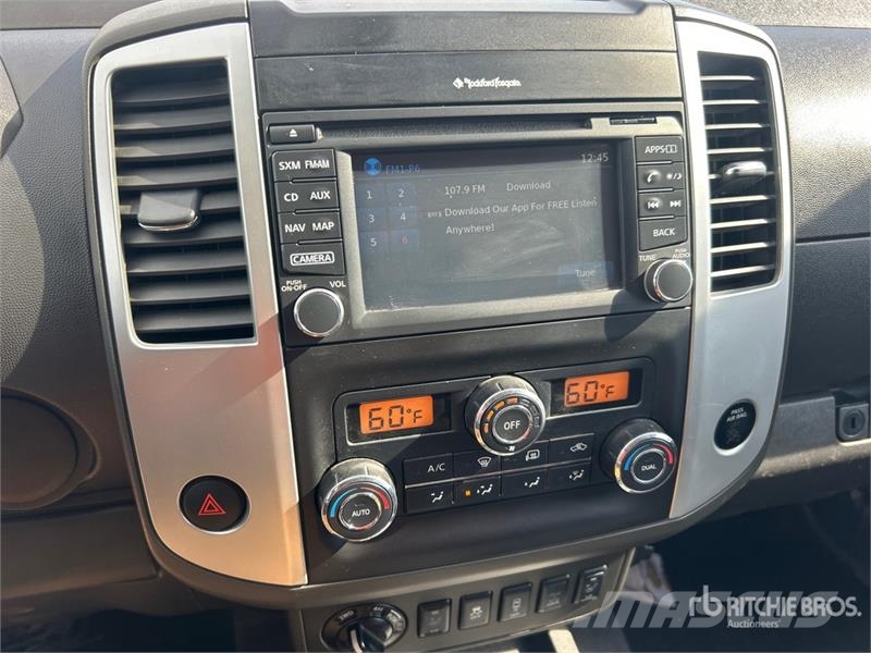 Nissan Frontier 4x4 Crew Cab Pickup Ostalo
