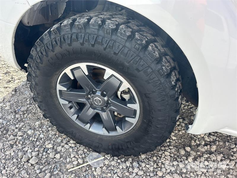 Nissan Frontier PRO-4X 4x4 Crew Cab Pickup Autre fourgon / utilitaire