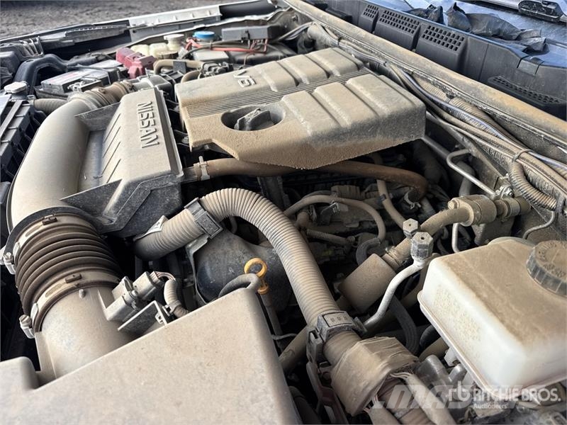 Nissan Frontier SV 4x4 Crew Cab Pickup Прочие фургоны