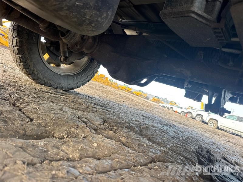 Nissan Frontier SV 4x4 Crew Cab Pickup Прочие фургоны