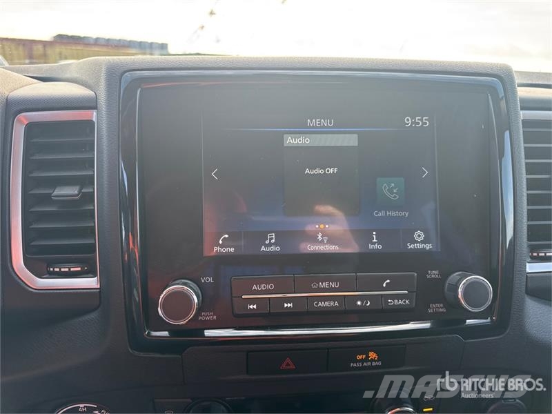 Nissan Frontier SV 4x4 Crew Cab Pickup Прочие фургоны