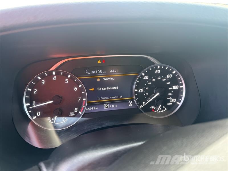 Nissan Frontier SV 4x4 Crew Cab Pickup Прочие фургоны