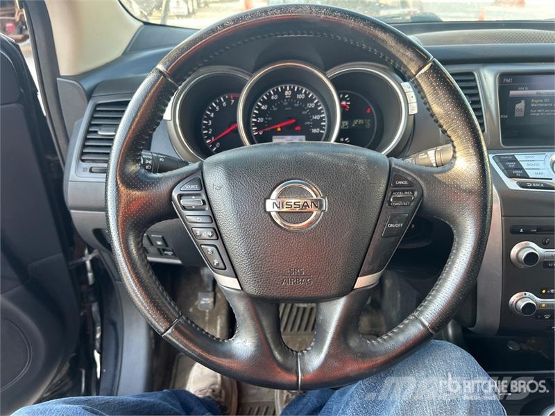 Nissan Murano CrossCabriolet AWD SUV Avtomobili
