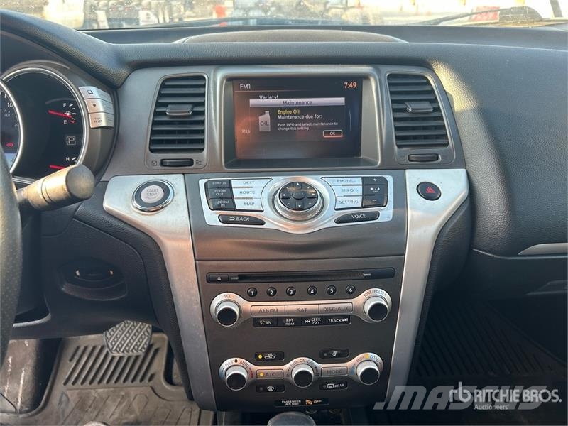 Nissan Murano CrossCabriolet AWD SUV Avtomobili