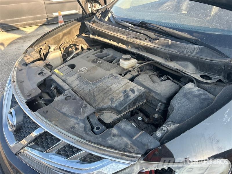 Nissan Murano CrossCabriolet AWD SUV Avtomobili