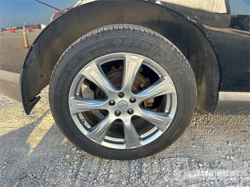 Nissan Murano CrossCabriolet AWD SUV Avtomobili