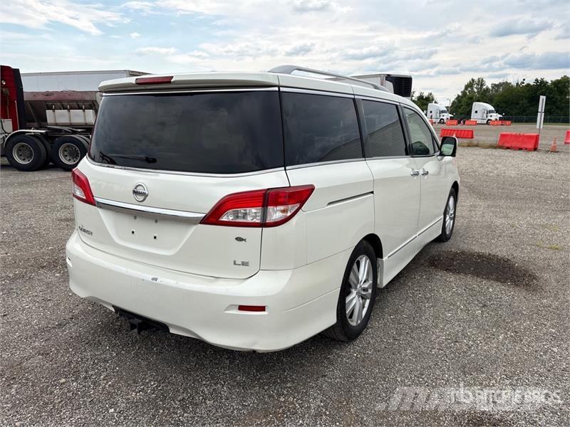 Nissan Quest Minivan (Inoperable) Kistehergépjárművek
