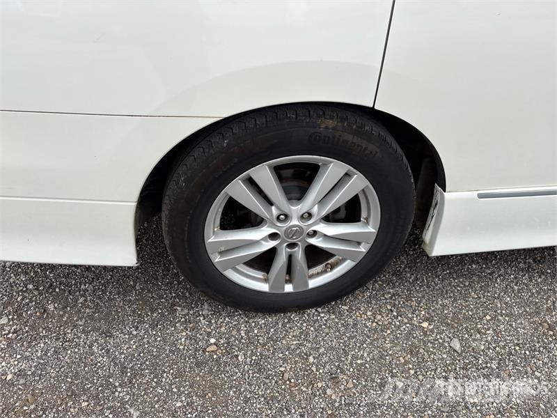Nissan Quest Minivan (Inoperable) Kistehergépjárművek