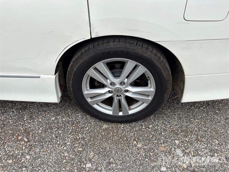 Nissan Quest Minivan (Inoperable) Kistehergépjárművek