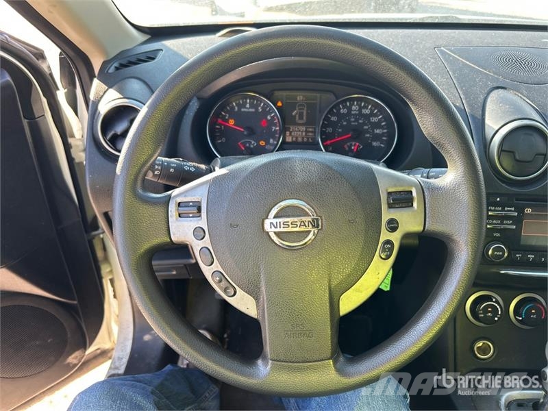 Nissan Rogue 2WD SUV Sõiduautod