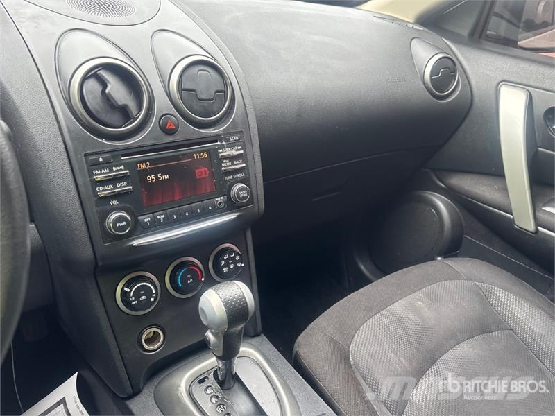 Nissan Rogue 2WD SUV Voiture