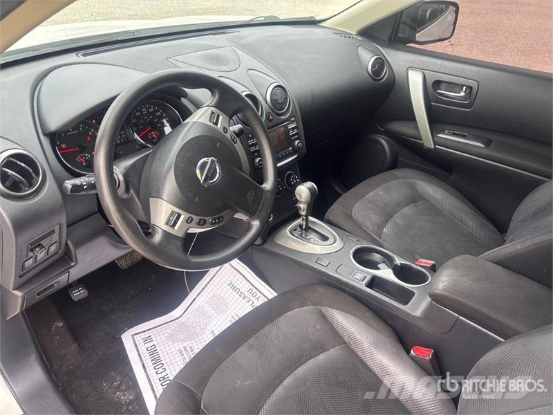 Nissan Rogue 2WD SUV Voiture
