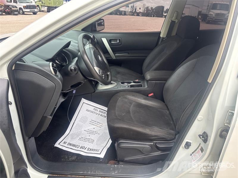 Nissan Rogue 2WD SUV Voiture
