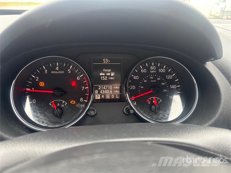 Nissan Rogue 2WD SUV Voiture